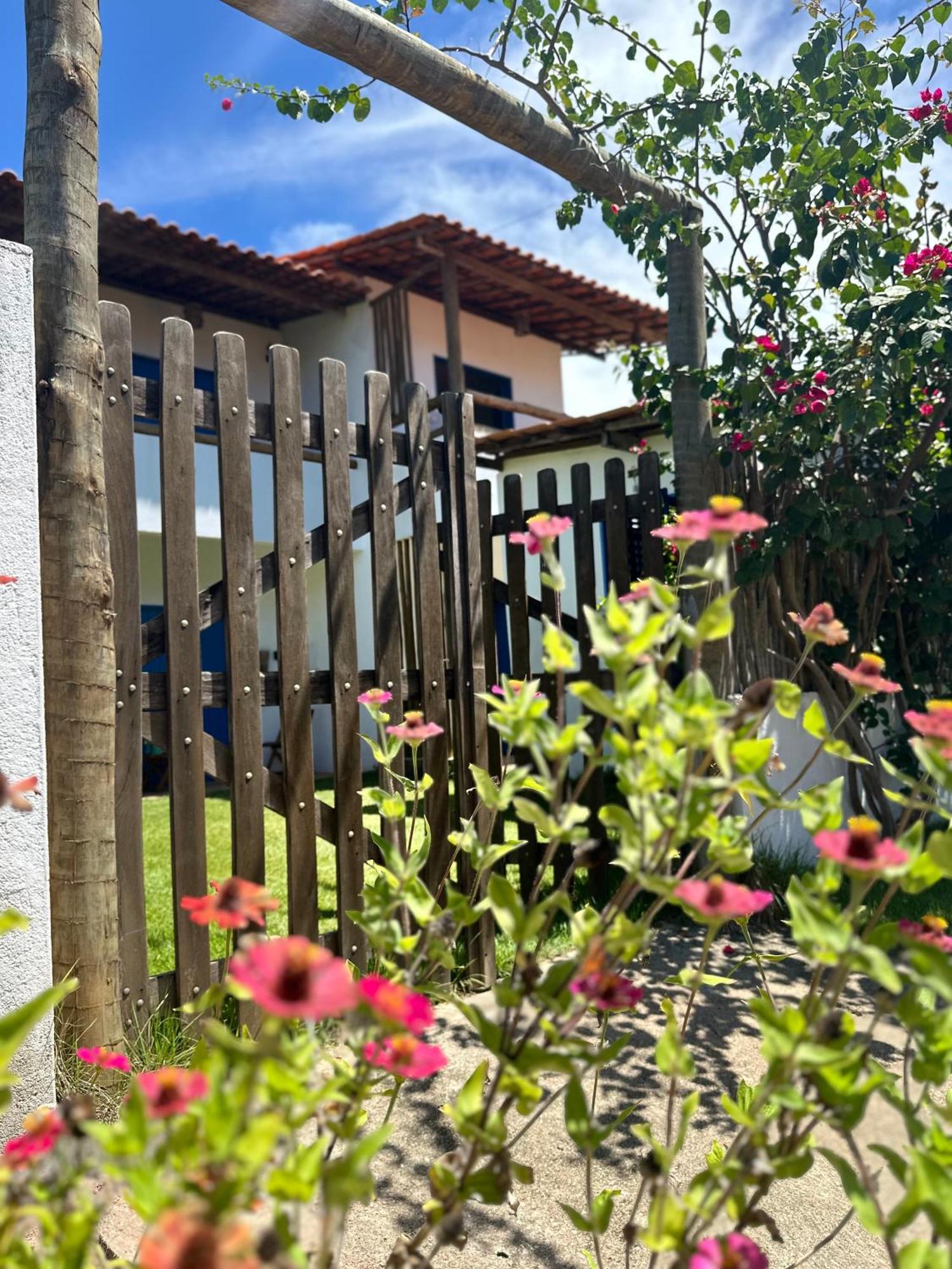 Le Petit Suites Praia De Lages Порту-ди-Педрас Экстерьер фото
